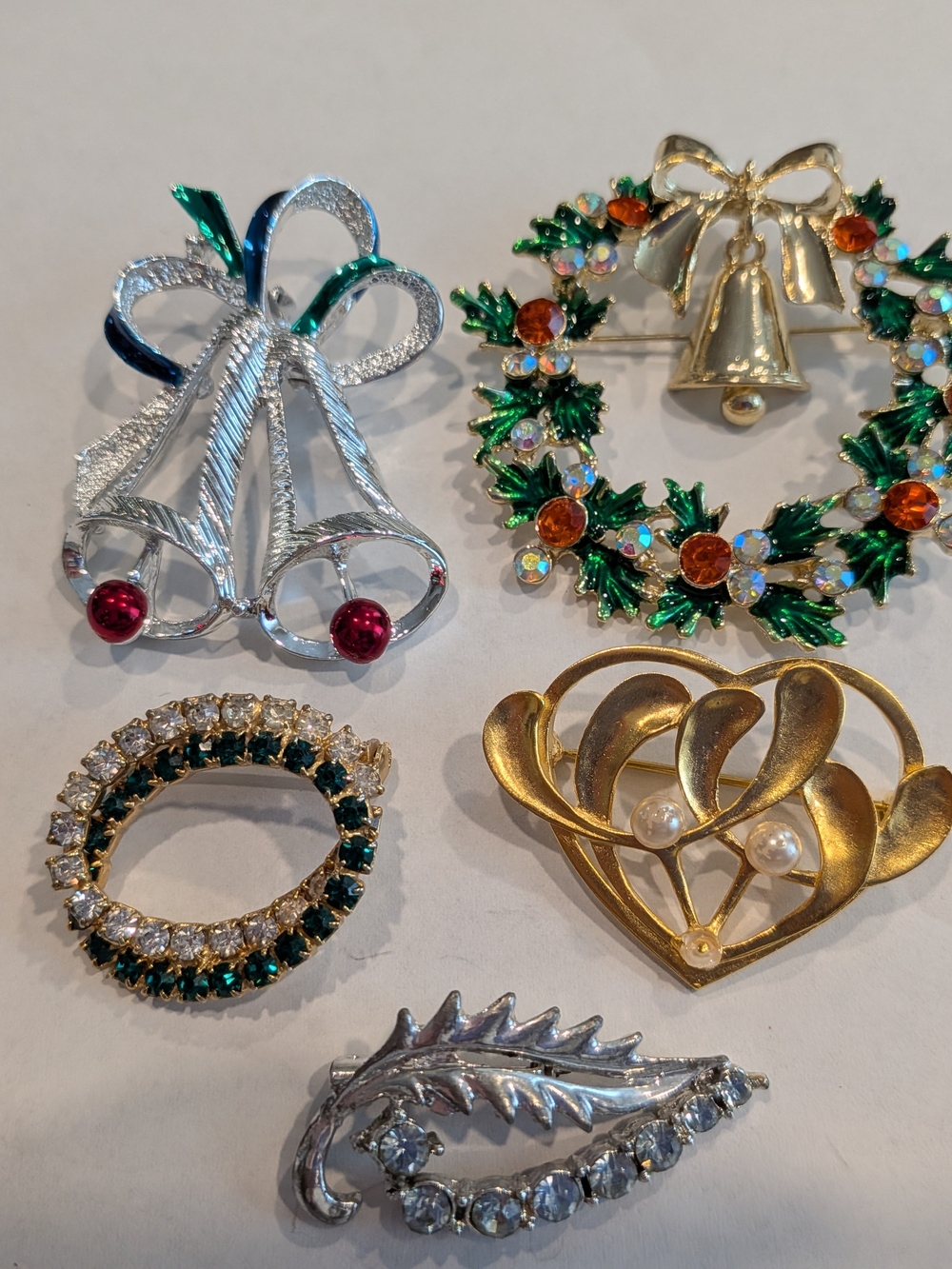 Holiday Multi-Color Women’s Jewelry Brooch Set - Gold & Silver Tones Set Of 5